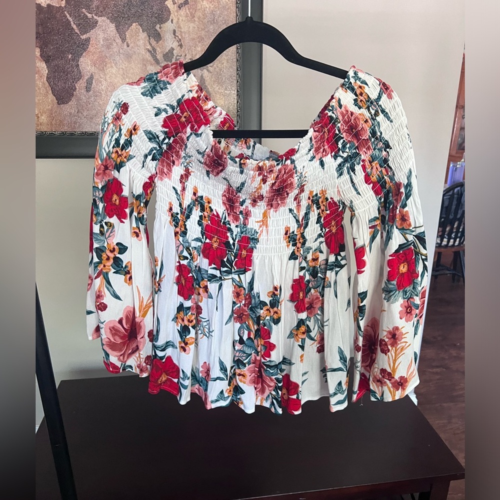 Bohemian style Charlotte Russe top. Size small.